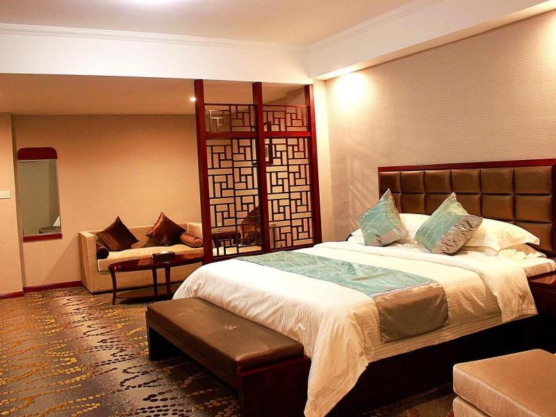 Greentree Inn Jiangxi Jindezhen People Square Jindin Business Hotel Jingdezhen Bagian luar foto